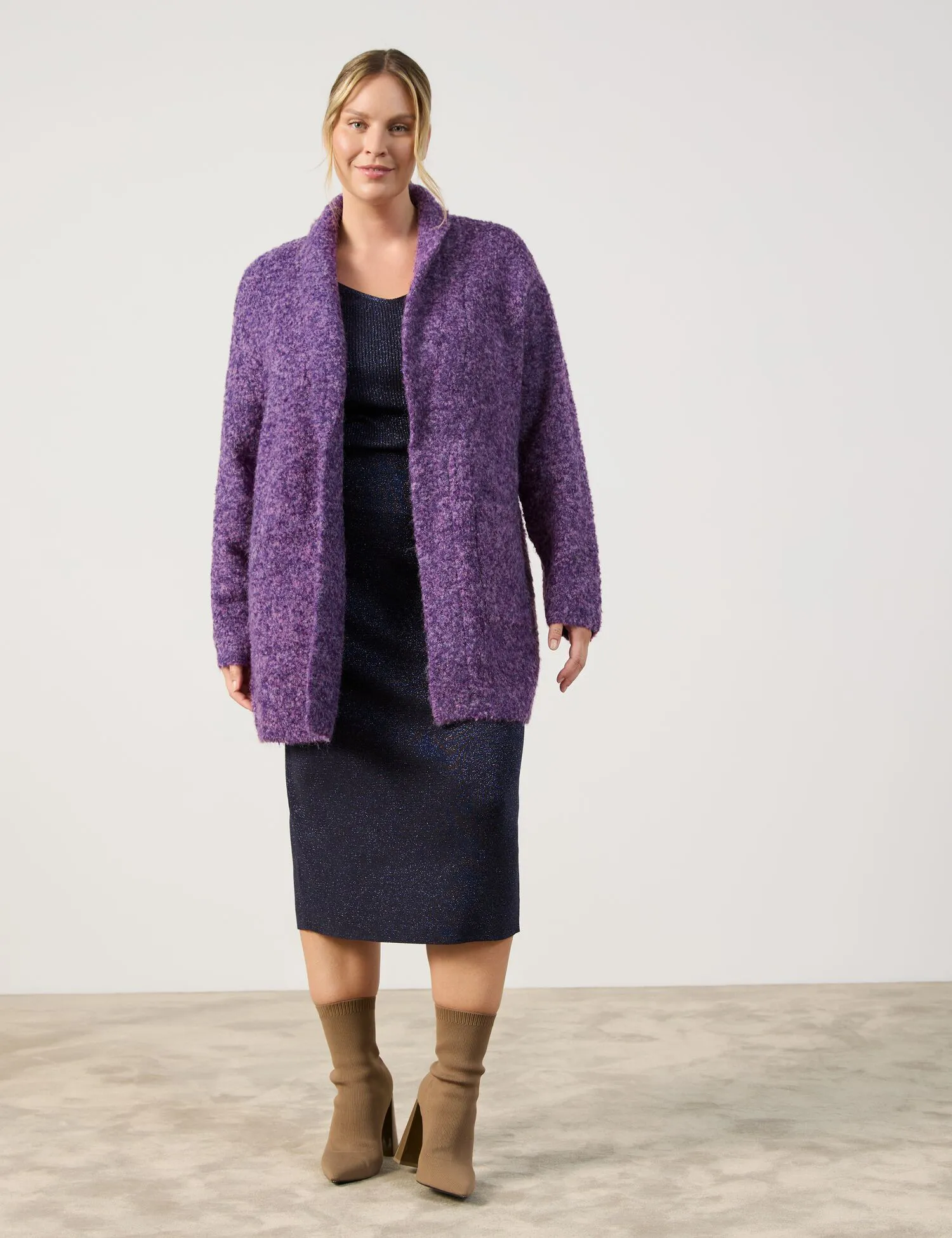 Casual cardigan with a bouclé finish
