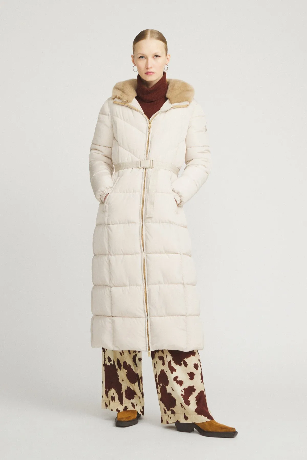 Puffer jacket with belt