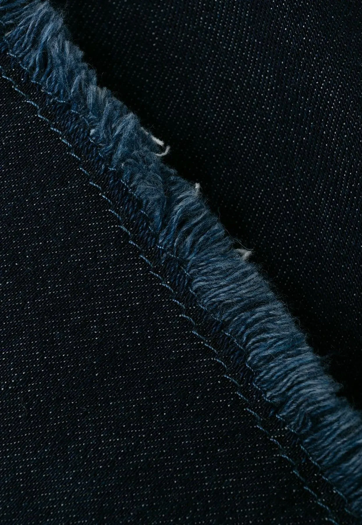 Straight-Leg Cropped Jeans